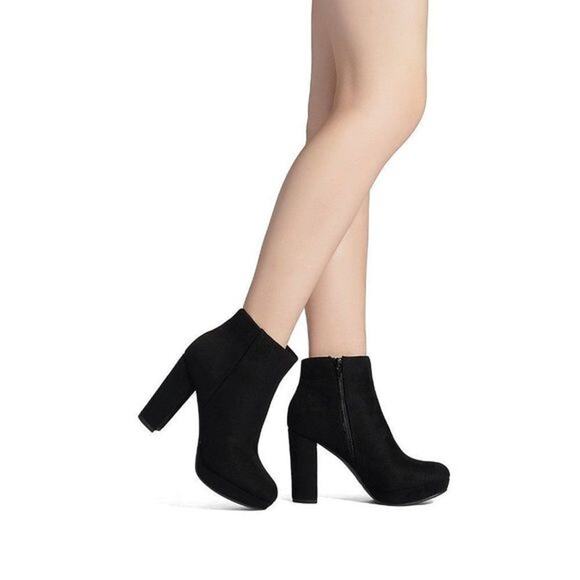 Dream Paris Women's Black Suede High Heel Platform Ankle Boots - Size 10M - Picture 1 of 8